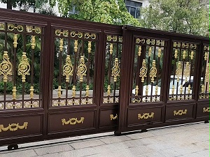 铝合金大门