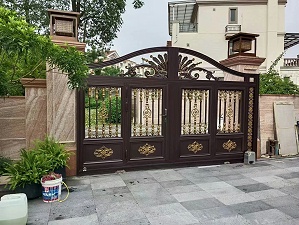 铝合金大门