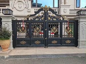 铝合金大门