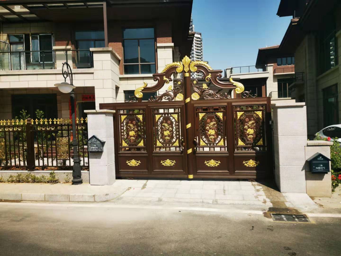 别墅大门