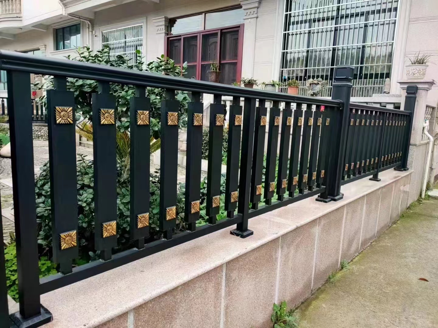 别墅铝艺围栏